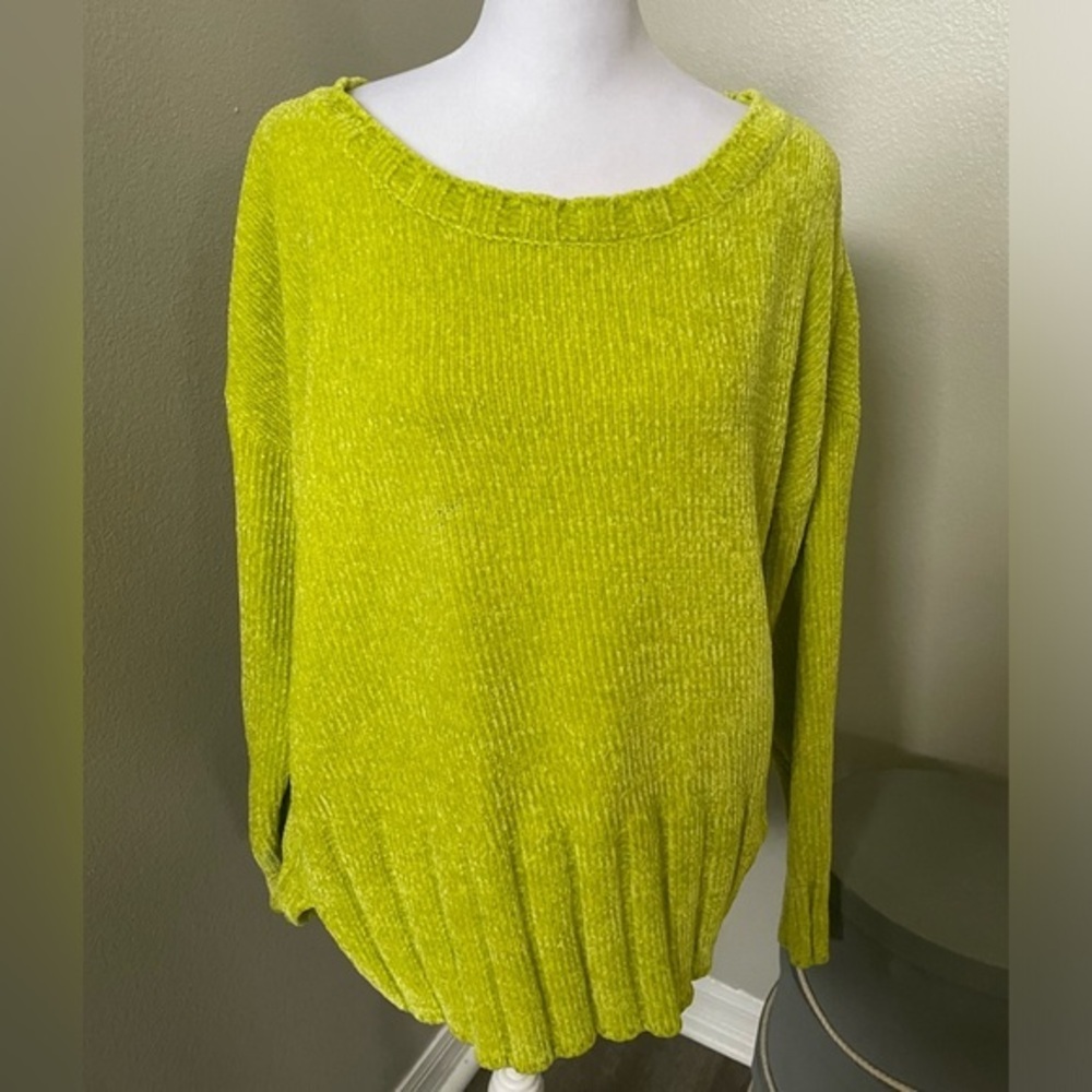 Seven7 Chenille Sweater Size small